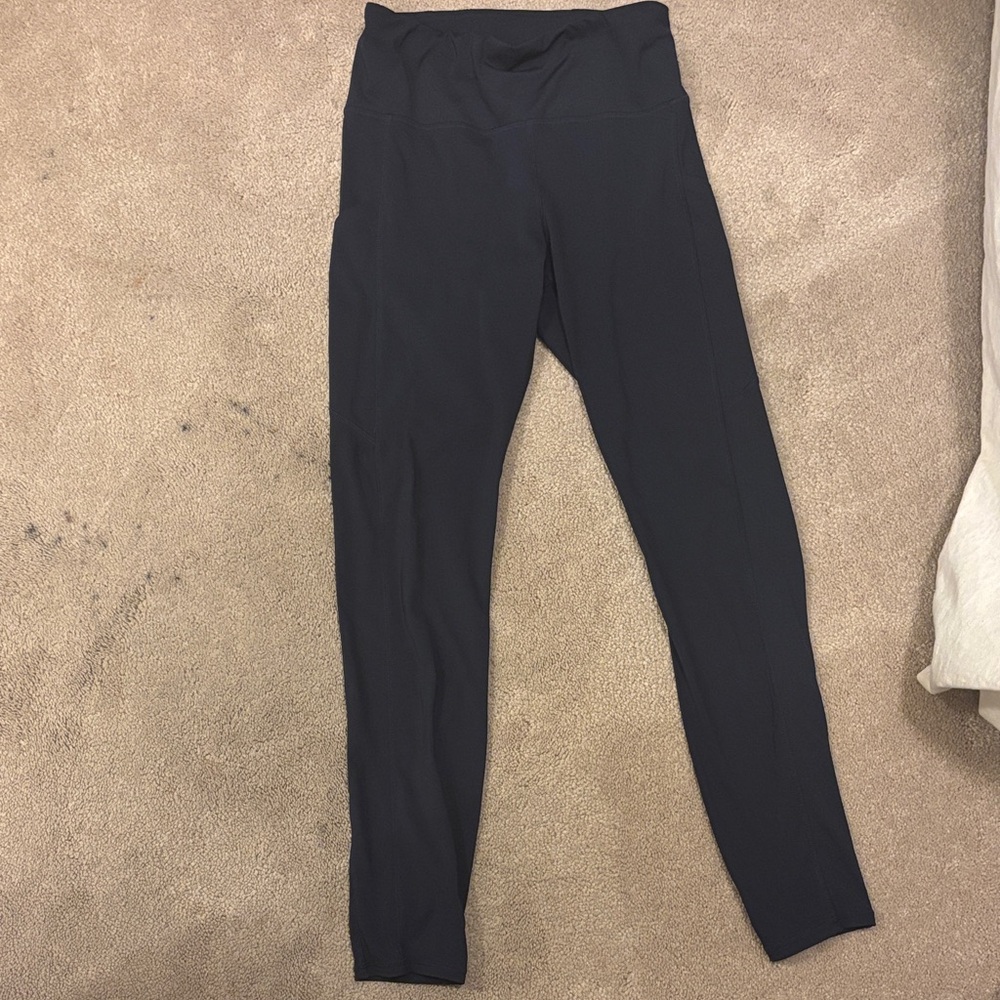 Vuori Women's Navy Leggings